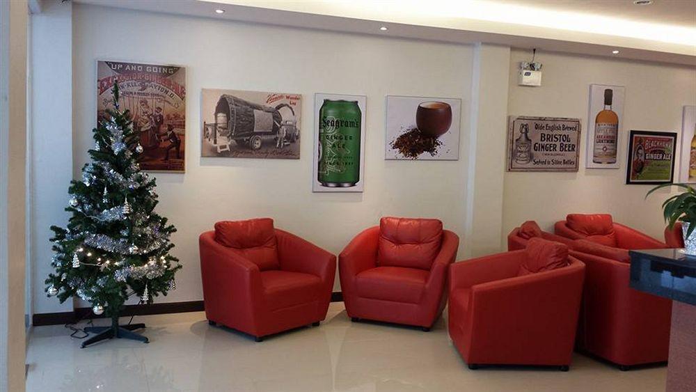 Hotel OYO 373 Mc Ginger House Patong Exterior foto
